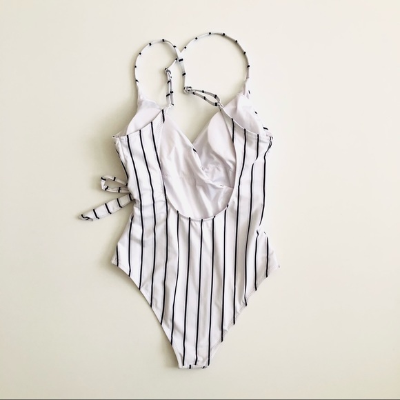Cupshe Stay Strong White Swimsuit Wrap Front S - Picture 6 of 9